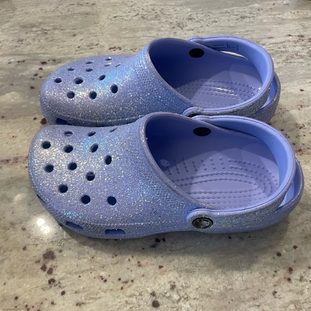 Purple Glittery Girls Crocs.  EUC.  Worn a couple of times.  Size 6.